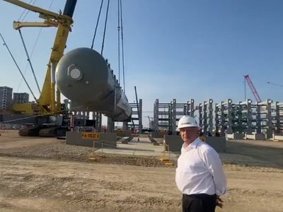AMLO presume récord en construcción de refinería en Dos Bocas y avance a la “soberanía energética”