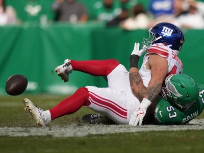 Cam Skattebo, de los Giants, se someterá a cirugía tras dislocarse el tobillo derecho (Video)