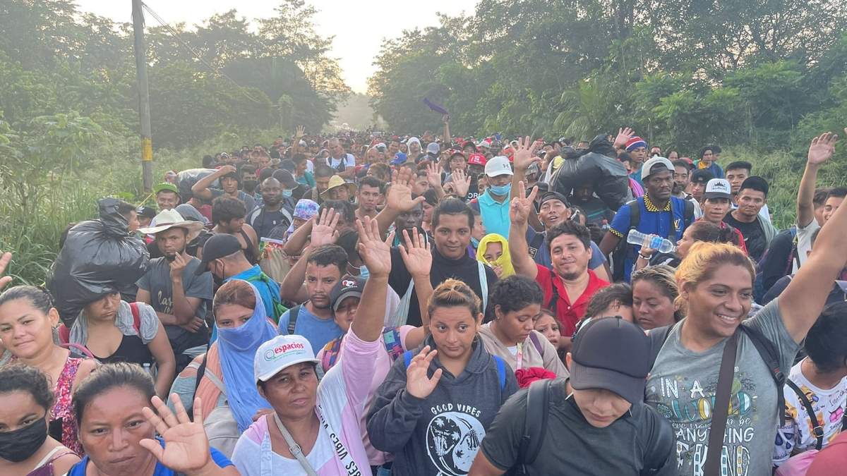 Integrantes de la caravana migrante