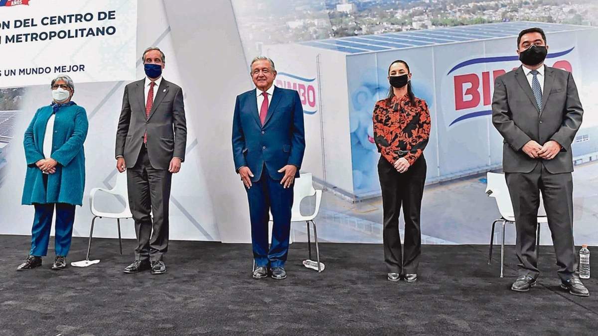 López Obrador. Indiferencia al cubrebocas.