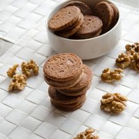 Alfajor keto de nuez y chocolate: ni se te ocurra gastar en el kiosco y disfrutá esta versión baja en calorías y muy rica