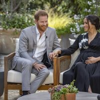 El príncipe Harry se lanza contra su madrastra Camila y esto dice sobre ella
