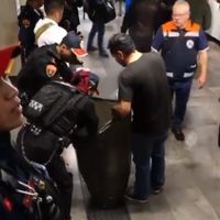 Policías decomisan más de una tonelada de pirotecnia en el Metro de la CDMX