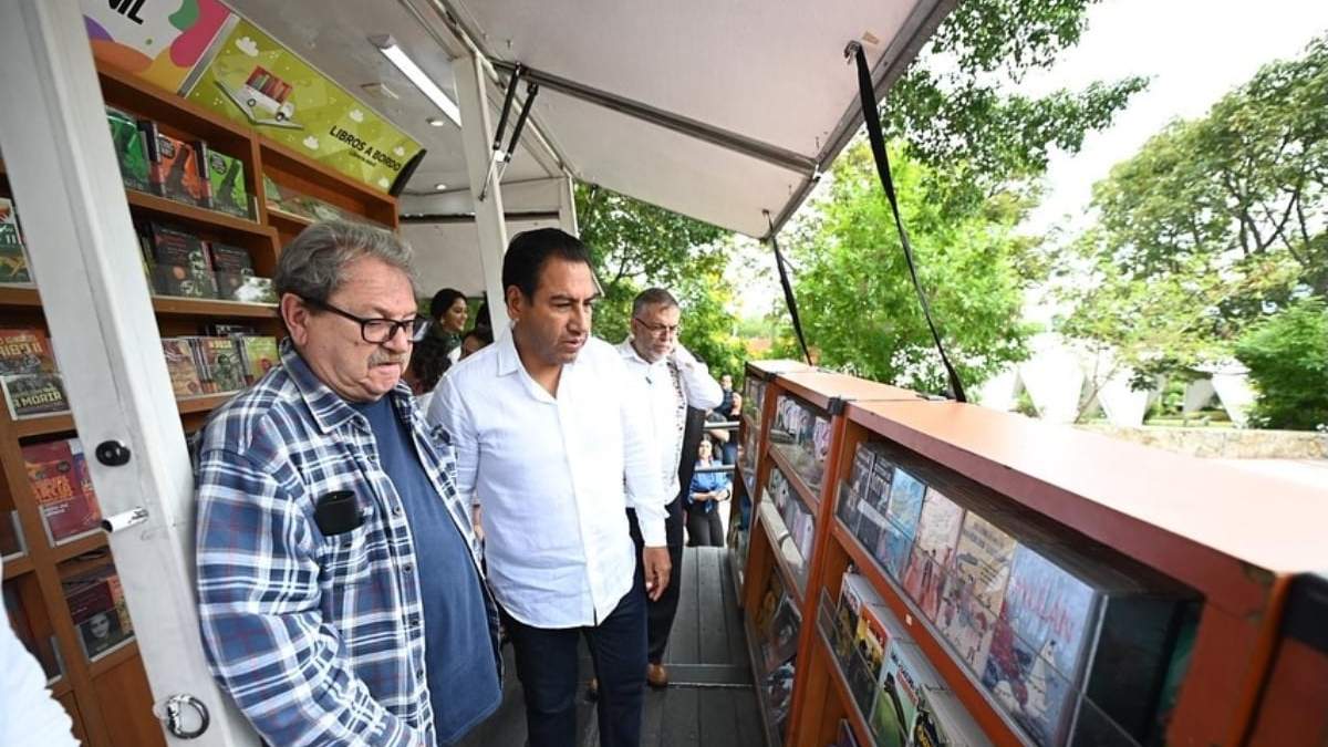Paco Ignacio Taibo II, director del FCE, en Tuxtla Gutiérrez