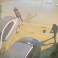 Asesinan a policía al llegar a su casa en el municipio de Tijuana (Video)