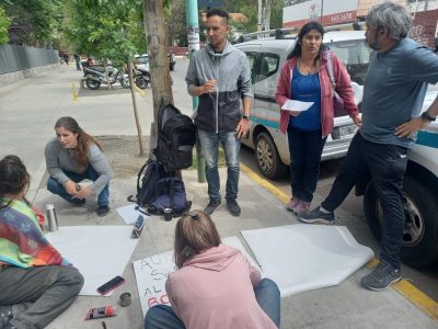 Trabajadores del Castro Rendón protestaron por salarios
