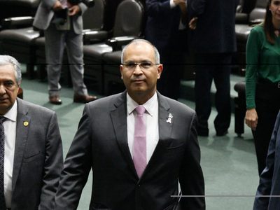Interpol emite ficha roja para detener a Carlos Treviño, exdirector de Pemex