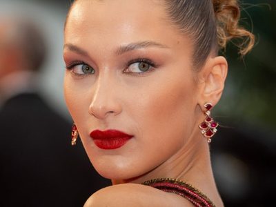 Bella Hadid publicó un extraño videoclip hecho con montajes de películas