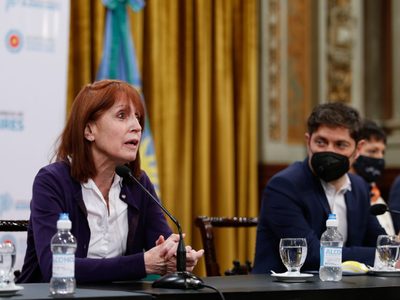 Una médica terapista tildó el reclamo por más aperturas en CABA como "esquizofrénico"