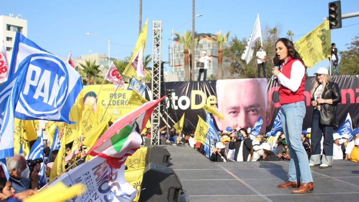 La candidata a la gubernatura en uno de sus actos de campaña