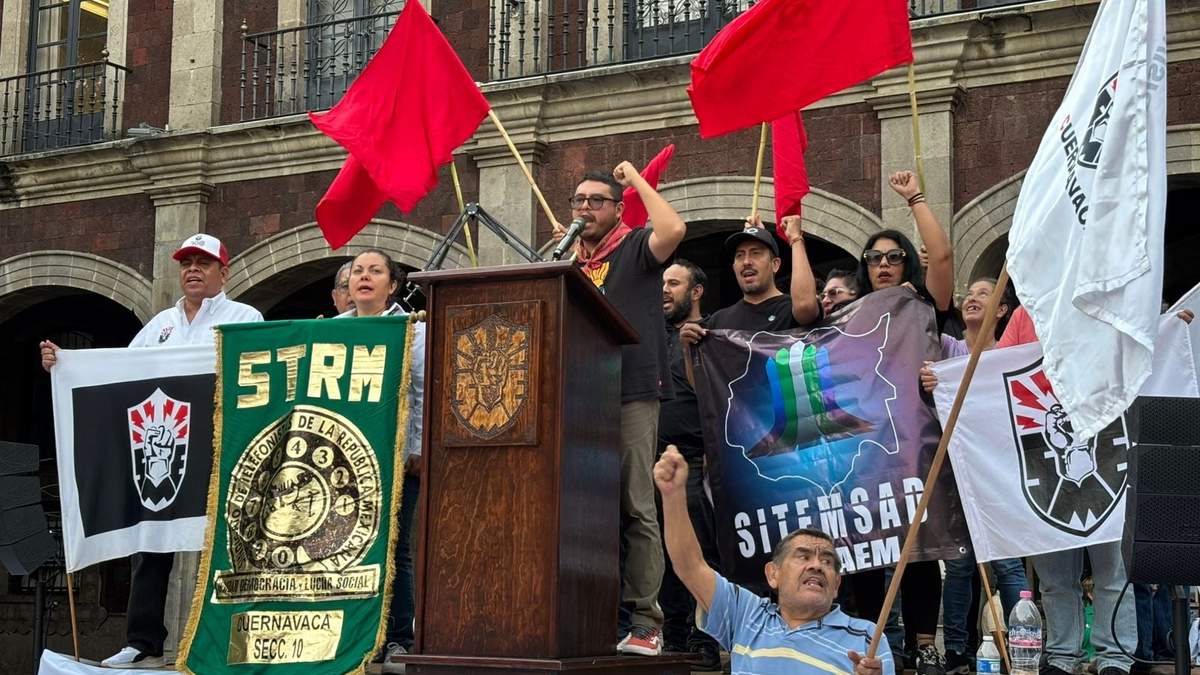 Más de 20 sindicatos marchan en Cuernavaca por derechos laborales y reforma al Servicio Civil