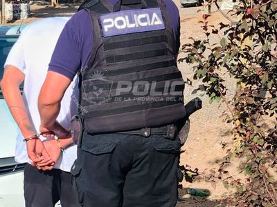 Detuvieron a un hombre y secuestraronn un vehículo por hurto en una estación de servicios
