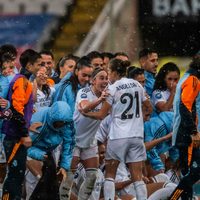 Real Madrid vence al Barcelona por primera vez en el futbol femenil