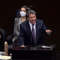 INE tiene recursos de sobra para la consulta de revocación de mandato: Monreal
