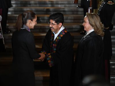 Hugo Aguilar instala la nueva Corte: "hoy se reinicia nuestro sistema judicial"