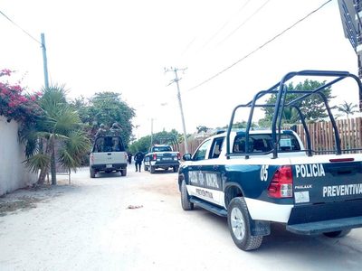 Reportan enfrentamiento a balazos sobre la carretera Cancún-Puerto Morelos