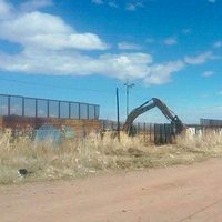 Alarma y zozobra por nuevo muro fronterizo en Naco, Sonora