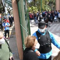 PASO 2021: Cerró la votación, pero aún hay personas en las filas