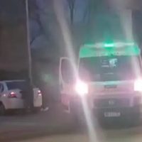 Golpearon a un automovilista que atropelló a dos mujeres; quedó internado y grave
