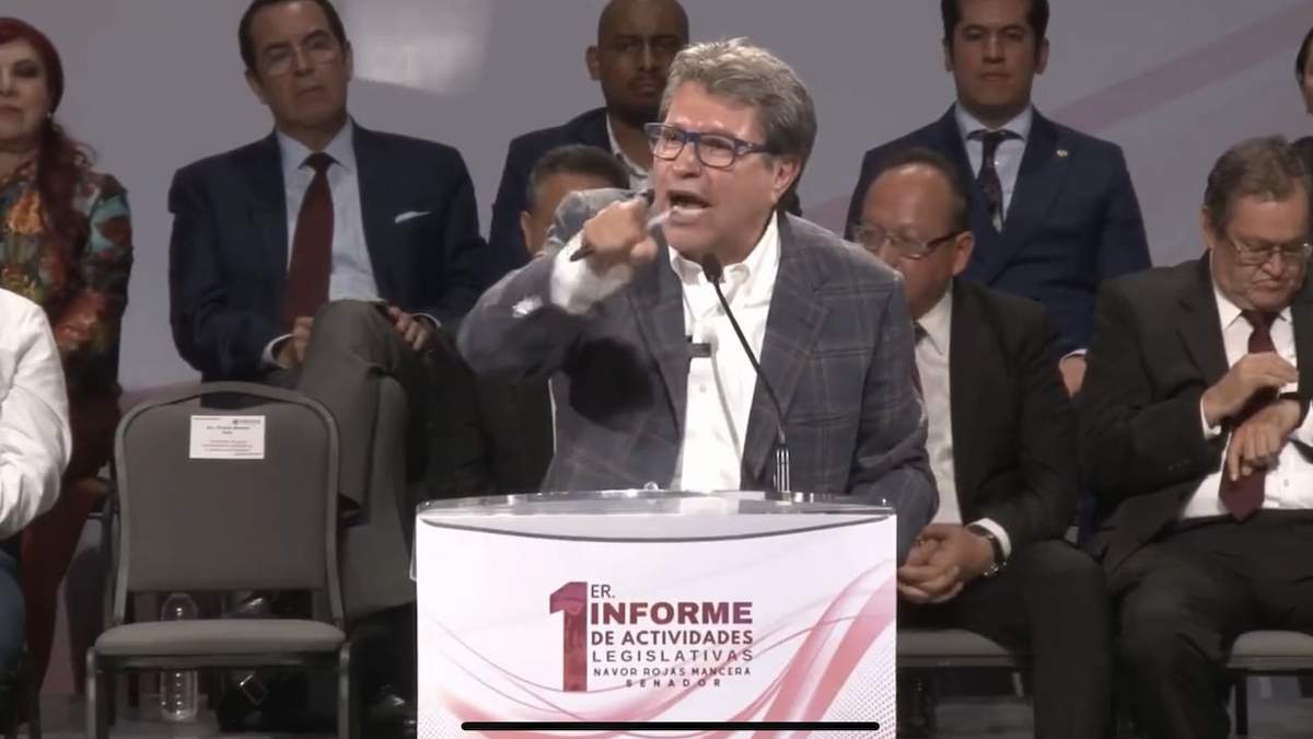 El senador morenista en su discurso