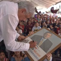 López Obrador llama a gobernadores a respetar comicios