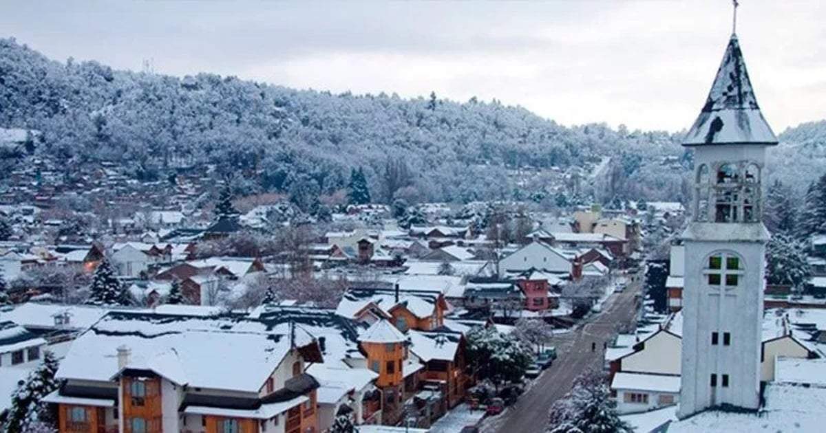 AIC pronostica nevadas y lluvias esta noche en San Martín de los Andes. Fuente: (Facebook)