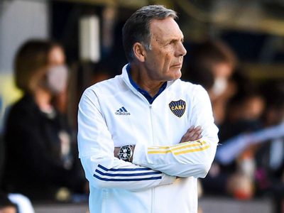 Dirigió su primer entrenamiento: Miguel Ángel Russo volvió a Boca y paró dos equipos distintos