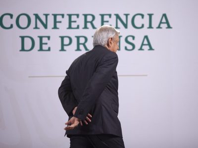 El fin de la aventura religiosa de AMLO