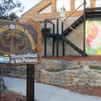 En el mes de las madres, inauguraron un mural en Villa Pehuenia