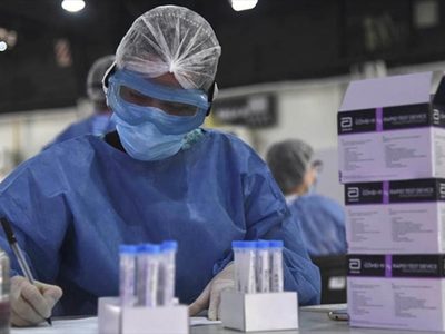 El país logró un nuevo récord de inmunizaciones contra el coronavirus