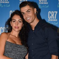 Repleto de lujos: Cristiano Ronaldo disfruta de unas vacaciones en familia en su nuevo yate