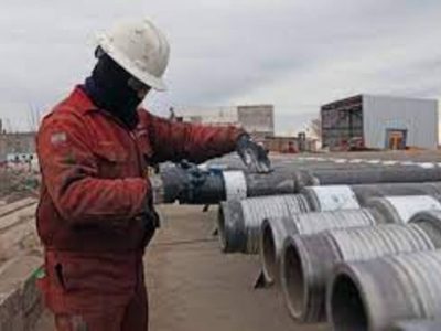 Los gremios petroleros y las cámaras empresariales acordaron un aumento salarial del 47,6%