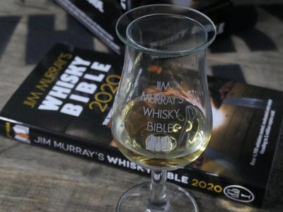 El mejor whisky del mundo es canadiense, según el experto Jim Murray