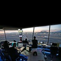Los esposos Valdés-Gallardo, padres del caos en el espacio aéreo
