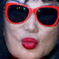 "Después de 100 cirugías" Lyn May revela en vivo su nuevo y tan esperado rostro ¡Mirá!