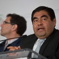 Barbosa respalda a AMLO para 2018; denuncia alianza PRI-PAN contra el líder de Morena
