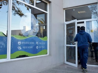 Vecinos de dos loteos de Plottier llevan casi un año de espera por la obra de gas