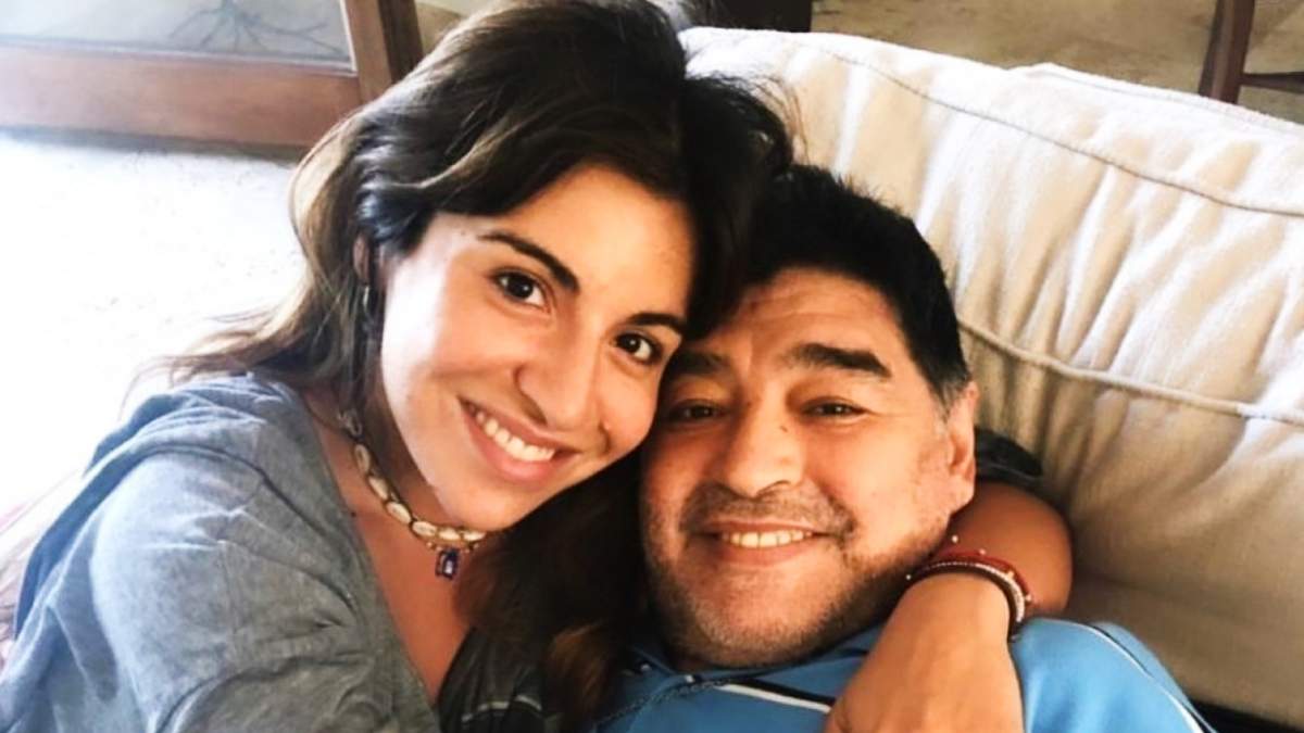 Diego y Gianinna Maradona. Fuente: (Twitter)