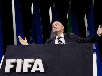 Infantino es reelecto al frente de la FIFA entre opacidad y mucha corrupción