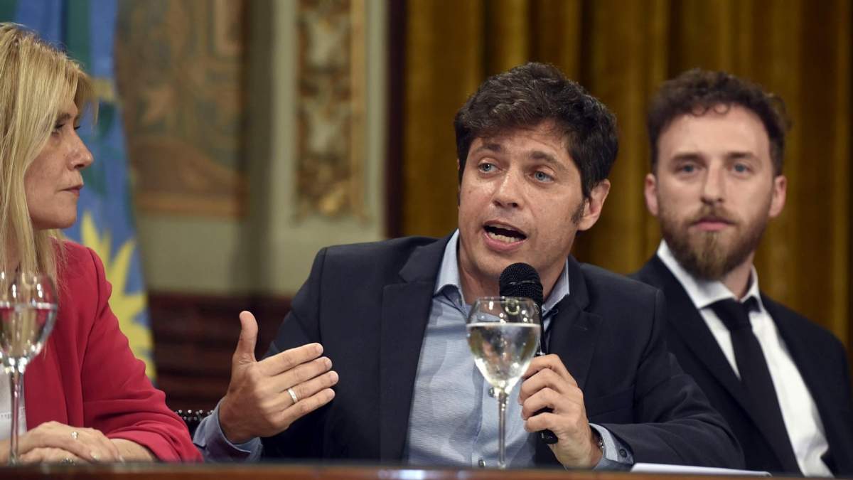 Magario, Kicillof y Ortemín (foto: Twitter).