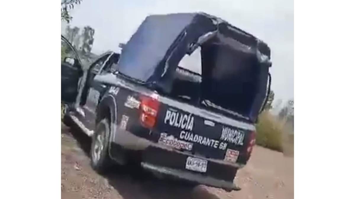 La patrulla en la que los policías de Ecatepec tenían relaciones sexuales