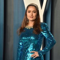 ¡¿Qué hace?! Salma Hayek y la extraña fotografía que recorre las redes