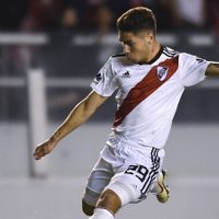 La posible millonaria oferta del West Ham por Gonzalo Montiel