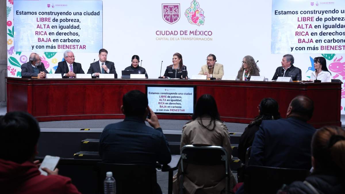 Conferencia de prensa de las autoridades capitalinas