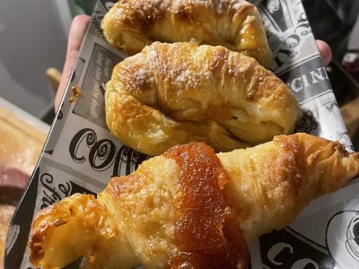 Vigilantes y medialunas de grasa: no pases más por la panadería y hacete esta receta fácil, deliciosa y muy económica