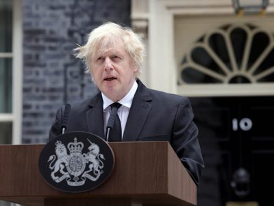 “Gracias príncipe Felipe”: Boris Johnson envió sus condolencias a la realeza