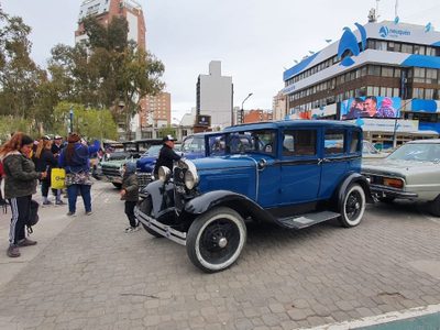 Vuelve a Neuquén la megaexpo de automóviles y motocicletas antiguas y clásicas