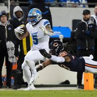 Lions vencen a los Bears rumbo a playoffs con gol de campo de 42 yardas de Bates