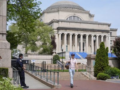 Universidad de Columbia suspende a más de 65 estudiantes tras protesta pro palestina en biblioteca