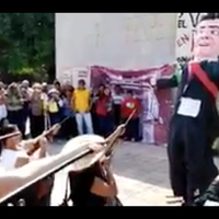Choque de UCD con policías, marchas y 'fusilamiento” de Peña, en visita del mandatario a Querétaro (Video)